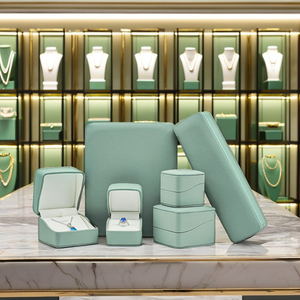 New arrivals Luxury <span class=keywords><strong>Red</strong></span> PU da Mặt Dây Chuyền Vòng đeo tay đám cưới nhẫn trang sức bao bì hộp tùy chỉnh Vòng cổ Set hộp đồ trang sức - Product Image 4