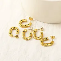 Boucles d'oreilles clous tendance en acier inoxydable noir vintage, gravées en forme d'étoile, style U, épaisses, inaltérables, pour usage quotidien