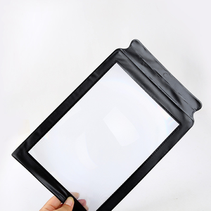Loupe de poche en <span class=keywords><strong>plastique</strong></span> A4 3,5X flexible pleine page avec <span class=keywords><strong>feuille</strong></span> anti-reflet souple pour une lecture confortable des livres et des documents - Product Image 3