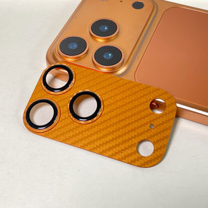 Nouveau protecteur d'objectif d'appareil photo en verre haute teneur en aluminium 2.5D à motif fibre de carbone, anti-rayures, dureté 6H, pour téléphone portable 17 (modèle 2026) - Product Image 2
