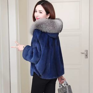 Elegante Giacca Corta da <span class=keywords><strong>Donna</strong></span> in Vera Pelliccia di <span class=keywords><strong>Visone</strong></span> Blu Navy con Cappuccio, Calda e Casual per l'Inverno, con Chiusura a Cerniera - Product Image 1