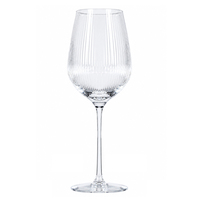 Verres à vin rouge exquis, verrerie raffinée, gobelets à vin polis, verres pour fête de fiançailles et pour la fête prénuptiale