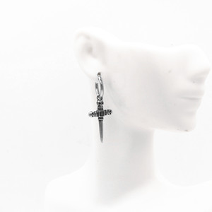 Pendientes de aro con forma de espada y diseño de calavera cruzada de acero de titanio, joyería de moda unisex de Yunnique - Product Image 4