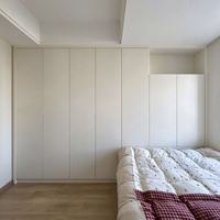 Armoire de chambre moderne en bois réglable pour enfants avec bureau intégré et rangement pour l'apprentissage à domicile, idéale pour les chambres d'enfants et l'utilisation hôtelière