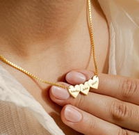 Collar de Corazón Personalizado de Acero Inoxidable CYNYA con Nombres - Joyería de Recuerdo Personalizable Grabable Resistente a la Decoloración