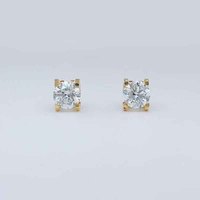 Boucles d'oreilles clous classiques en or jaune 18 carats avec diamant de laboratoire taille ronde et motif tête de taureau, dos plat, style mode diamant cristal