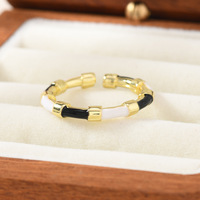 JS19 Verguld Kleurrijk Emaille Bamboe Ring met Verbindende Kleuren, Stapelbaar, Dames Mode Ring
