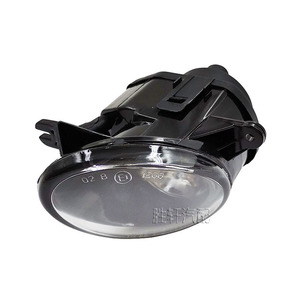 ไฟตัดหมอก Audi A6 C5 รุ่น 4B0941699C 4B0941700C ชุดไฟหน้าแบบฮาโลเจน - Product Image 2