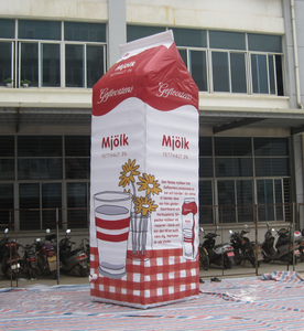 Vente flash : Carton de lait gonflable pour événements publicitaires en extérieur - Product Image 1