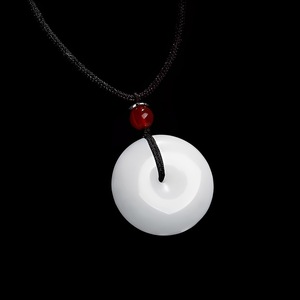Venta directa de fábrica y venta al por mayor de hebillas de seguridad, incluyendo colgantes de hebillas de seguridad en oro y jade blanco. Transmisión en vivo - Product Image 1