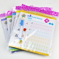 Cartes de pratique effaçables pour le traçage de lettres rouges avec stylo dédié ; Marqueur de tableau blanc rechargeable à base d'eau pour le dessin et la calligraphie