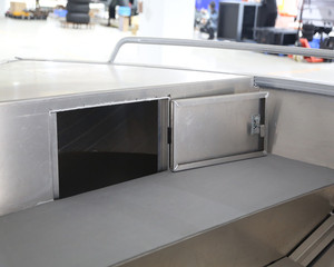 Bateau de pêche KINOCEAN <span class=keywords><strong>Basic</strong></span> de 5.8m en aluminium avec console centrale Bateau à rames de sport et de loisirs à vendre Fabriqué pour le surf - Product Image 6