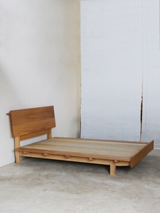 Lit double en bois massif naturel de style scandinave et japonais, en chêne rouge, cerisier et noyer noir, 1,53 m, fabriqué en Chine - Product Image 5