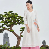 Livraison rapide Robe maxi en lin brodée de fleurs blanches pour femmes Col en V Manches mi-longues Robe décontractée ample