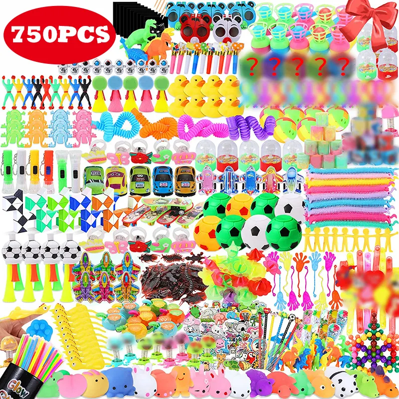 750 PCS Fidget Toy Pack Party Favors Surtido de juguetes pequeños para niños Premios de carnaval, recompensas de aula, rellenos de bolsas de fiesta