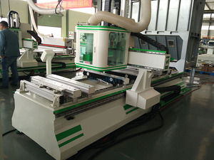 Routeur CNC PTP pour le bois avec ATC 8 outils, centre d'usinage PTP pour le travail du bois, pour le traitement des trous de serrures et des trous de charnières - Product Image 6