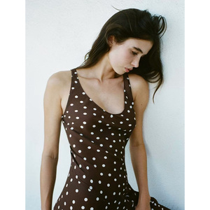 Vestido Maxi de Seda con Estampado de Lunares para Mujer |   Vestido fluido con tirantes finos para ocasiones especiales, bodas y vacaciones - Product Image 4