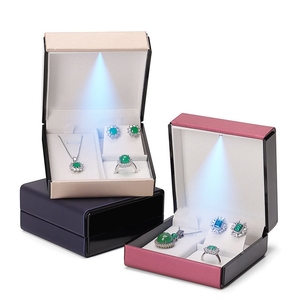 Boîte à bijoux LED élégante et atmosphérique, emballage de petite boîte cadeau exquise, vente en gros de boîtes à bijoux - Product Image 5