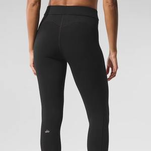 Vente en gros Ensemble de yoga fitness et fitness 2 pièces personnalisé pour femmes, leggings taille haute, soutien-gorge de sport avec dos croisé, soutien-gorge de sport, yoga taille haute - Product Image 2