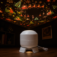 TSINYE 360-Grad-Drehbarer Weihnachts-Projektor USB Dorfszene Weihnachtsmann-Schlitten Rentier Weihnachtsbaum Deckenprojektion Kinderzimmer Feiertag
