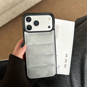 Funda 3D para Teléfono con Diseño de Chaqueta Acolchada para iPhone Air 17 16 15 <span class=keywords><strong>14</strong></span> 13 <span class=keywords><strong>Pro</strong></span> <span class=keywords><strong>Max</strong></span>, Camuflaje, Suave al Tacto, Relleno de Algodón - Product Image 5