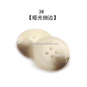 Nhà Máy Tùy Chỉnh 2-Lỗ 4-Lỗ Nhựa May Nút Flatback Phong Cách Với Kim Loại Trang Trí Logo Cho <span class=keywords><strong>Polyester</strong></span> Áo Sơ Mi Túi Áo - Product Image 2