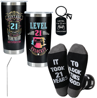 Coffret Cadeau 21e Anniversaire pour Homme - Chaussettes Amusantes de Luxe, Tasse de 20 oz, Porte-clés, Carte - Souvenir Original pour Lui, Fils, Petit-fils