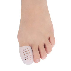 Protezione per Dita dei Piedi in Gel Traspirante, Copri-Dita in Silicone con Fori, Cuscinetti Protettivi per Alleviare Dolori da Dita Incarnite o Mancanti - Product Image 3