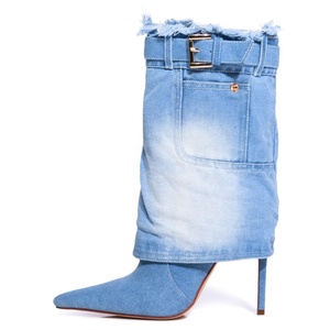 Botines Cortos Personalizados de Tacón Alto con Flecos, de Mezclilla Ligera, para Mujer, con Tacones de Aguja Finos y Hebillas - Product Image 3