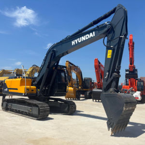 Excavadora Hyundai HX220 de segunda mano Premium, excavadora hidráulica sobre orugas de 22 toneladas para proyectos de infraestructura y trabajos básicos - Product Image 1