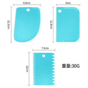Juego de 3 raspadores de mantequilla para pasteles, herramienta multifuncional de plástico no tóxico para hornear y decorar pasteles - Product Image 1
