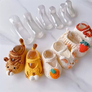 Moules à chaussures pour bébé, moules à chaussures en tricot crochet pour nourrissons, modèles de tricot pour chaussures de bébé, moules à chaussures dédiés - Product Image 1