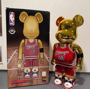 <span class=keywords><strong>Precio</strong></span> de fábrica <span class=keywords><strong>BearBrick</strong></span> 400% Figuras DE ACCIÓN Baloncesto 23 Osos Escultura de resina Decoración del hogar Ornamento Personaje Obra de arte - Product Image 3