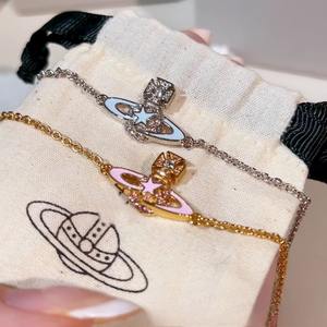 Pulsera VVN Empress <span class=keywords><strong>Vivienne</strong></span> Nueva Colección Saturno con Cristales para Mujer - Elegante Estilo Envuelto en Meteoritos, Moda Adorable - Product Image 2