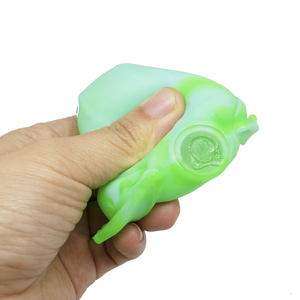 Giocattolo Antistress in Plastica TPR Ecologico, Rana Iridescente Bicolore, per Bambini dai 5 ai 7 Anni - Product Image 5
