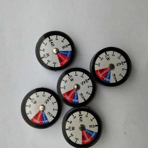 Plastic Compass 30mm Diameter Pointer Display Camping Outdoor Navigation Equipment ABS Material - Product Image 2