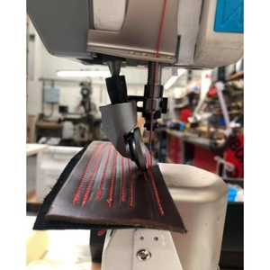 Nuova Macchina da Cucire a Braccio Jack 6691 con Alimentazione a Rullo, Taglio Automatico del Filo e Funzione di Sollevamento Automatico del Piedino - Product Image 3