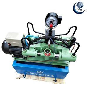 Pompe de test électrique à contrôle de pression automatique avec manomètre à contact électrique, arrêt et remplissage automatiques - Product Image 1