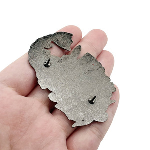 Insigne en métal personnalisé Pok Mon Linkage Pikachu Gyarados Épinglette en émail dur - Product Image 3