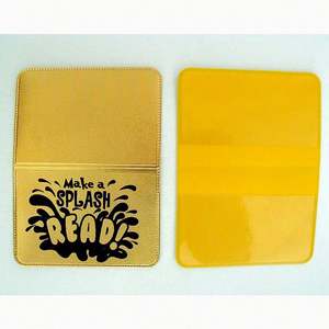 Porta Tarjetas de PVC Transparente de Alta Calidad con Logotipo Personalizado de Fábrica para Empacar Tarjetas de Identificación, Crédito y Visa - Product Image 2