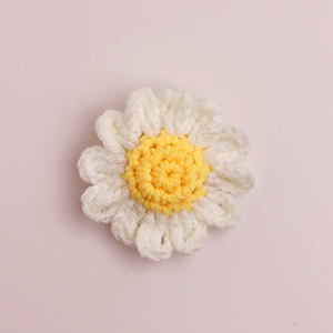 ช่อดอกไม้โครเชต์ทำมือ งานถักไหมพรม ดอกไม้ประดิษฐ์หลากสีสัน ตุ๊กตาถักอะมิกุรุมิรูปดอกกุหลาบ ของตกแต่งบ้าน วันวาเลนไทน์ - Product Image 6