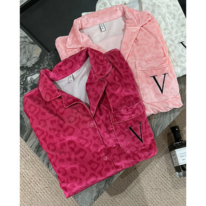 Set Loungewear in Velluto con Decorazioni in Piume e Stampa Leopardata, <span class=keywords><strong>Pigiama</strong></span> di Lusso a Maniche Lunghe per <span class=keywords><strong>Donna</strong></span>, Autunno Inverno - Product Image 4