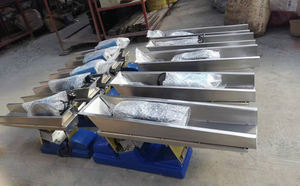 Convoyeur vibrant électrique à vis sans fin, moteur vertical triphasé, robuste, certifié ISO CE, capacité 350 t/h, haute qualité - Product Image 2