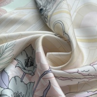 Foulard en soie sergé personnalisé 2026 de 90 cm, 14 Momme, en soie de mûrier, bord roulé à la main, bandana personnalisable pour femme, faible MOQ