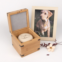 Urne funéraire pour animaux de compagnie en bambou biodégradable de style américain, design patte, pour cendres de crémation, boîte d'urne en bambou biodégradable