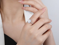 Bague en argent sterling S925 de l'usine de bijoux MuShan, diamant œuf de pigeon, zircon, pierre précieuse synthétique de forme ovale de 9 * 12 mm pour femmes