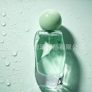 Botella de perfume triangular irregular de vidrio Sujiu de 50 ml con base gruesa y pulverizador, botella vacía para rellenar. - Product Image 2