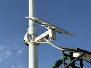 ระบบพลังงานแสงอาทิตย์ DC12V 5V สำหรับกล้องวงจรปิด Uniview (<span class=keywords><strong>UNV</strong></span>) ชุดแผงโซลาร์เซลล์กันน้ำสำหรับภายนอกอาคาร พร้อมแบตเตอรี่ลิเธียมและขาตั้ง - Product Image 3