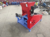 Petit extenseur de granulés d'aliments pour animaux de compagnie Machine d'élevage entièrement cuite 200kg granulateur de farine de maïs