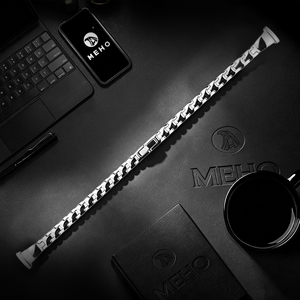 Correa de Titanio para Apple Watch con Cierre Plegable de Doble Botón, Banda Elástica Transpirable Plateada para Hombre - Product Image 1